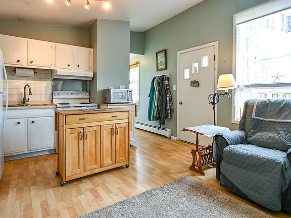 5th image of 27 Elmwood Drive