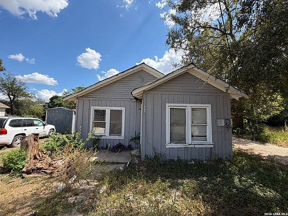 3rd image of 527 Boone Street