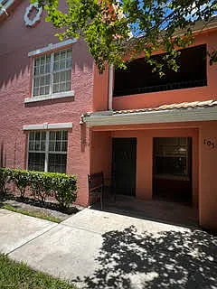 144 SW Peacock Blvd #23-204 — Photo 2