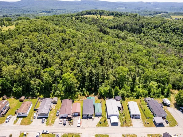 84 High View Dr, Donegal, PA 15628