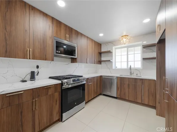 15683 Monica Ct, Fontana, CA 92336