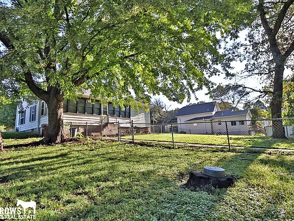3rd image of 501 E Eldora Ave