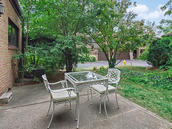 5th image of 1805 Wildberry Dr Unit E