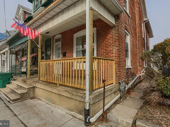 2nd image of 123 N Franklin St