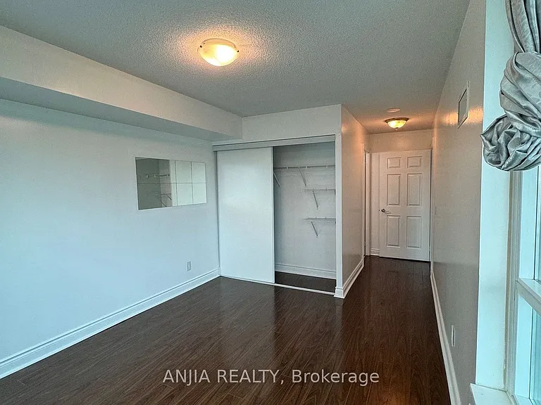 25 Greenview Ave #721 — Photo 7