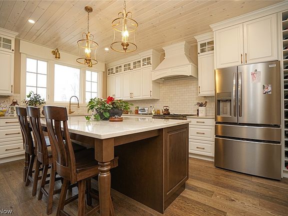 5th image of 1675 Woodland Cir