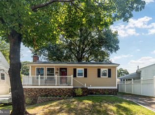 7679 Pine Haven Dr, Pasadena, MD 21122