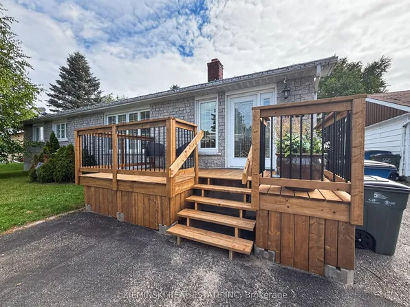284 14th Ave, Cochrane, ON P0L 1C0