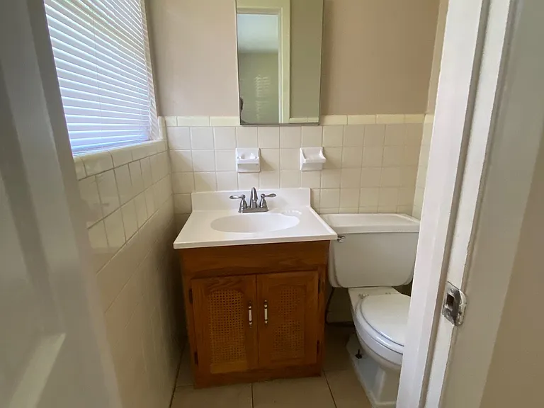 1215 Buckingham Dr — Photo 13