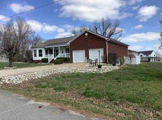 116 Erwin St, Gleason, TN 38229