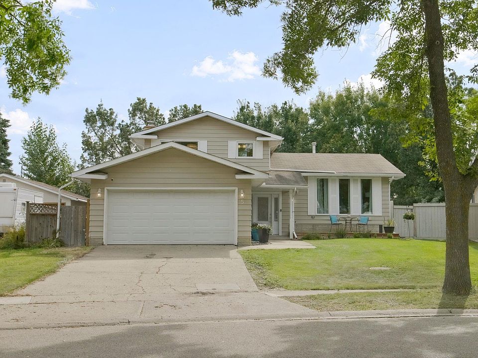 1st image of 5 Labelle Cres