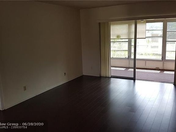 4th image of 5535 Lakewood Cir N APT 322