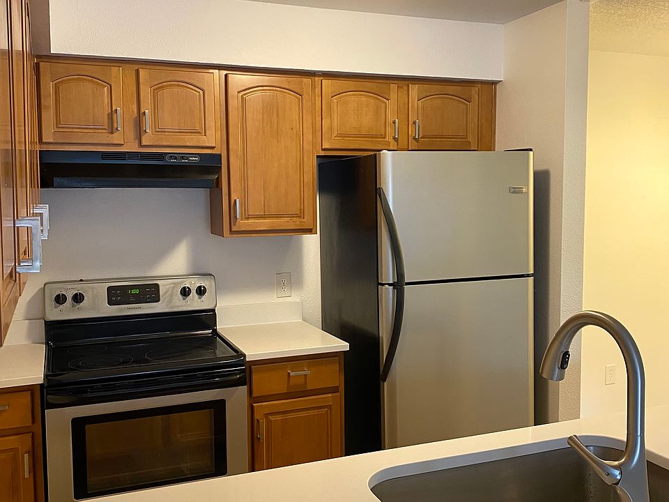 1st image of 14896 E 2nd Ave APT H-106