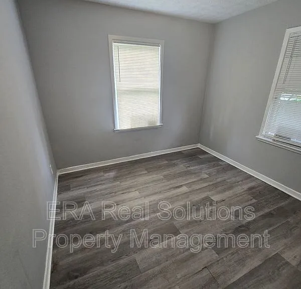 2236 Atwood Ter — Photo 10