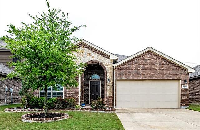 1st image of 4916 Lazy Oaks St