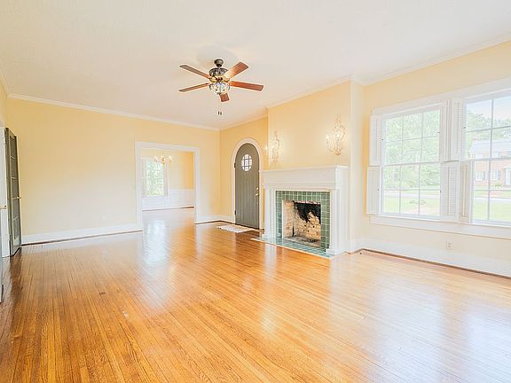 2nd image of 268 S Park Ave