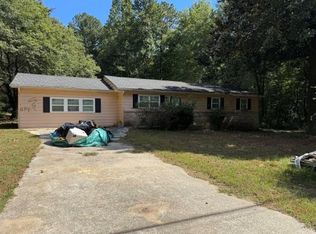 8684 Hickory Ln, Lithia Springs, GA 30122