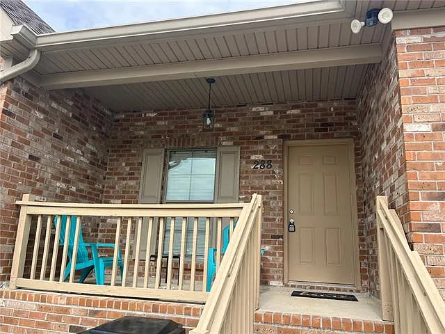 2 bed, 2.0 bath, 1031 sqft, $1,450 — Photo 2