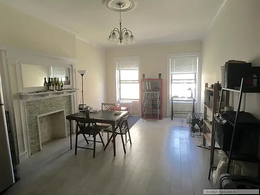 Rented by Sovereign Associates | media 2