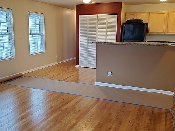 4th image of 1453 E 72nd St #3