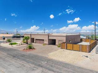 1533 Pebble Dr, Lake Havasu City, AZ 86404