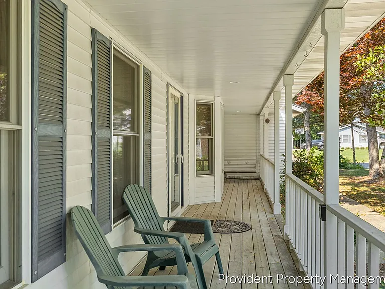 1030 73rd St SE — Photo 38
