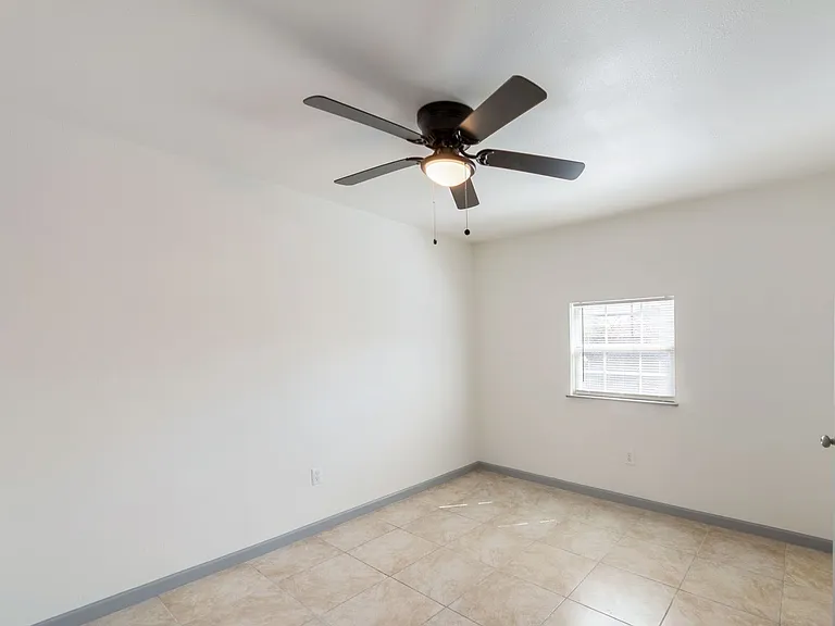 Hurry! Move Inspecial Housing Accepted. — Photo 38