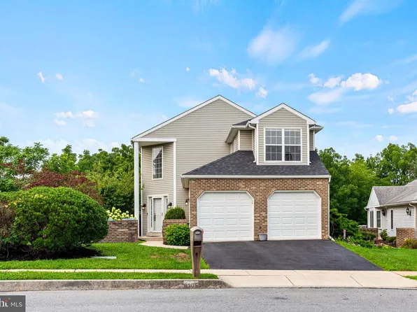 6305 S Highlands Cir, Harrisburg, PA 17111
