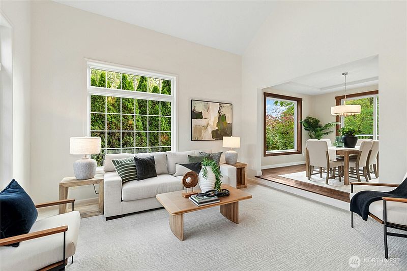 4th image of 1467 SW 10th Street