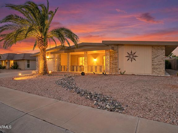 3rd image of 10902 W WELK Drive