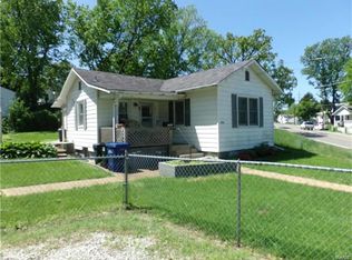 9500 Gentry Ave, Saint Louis, MO 63125