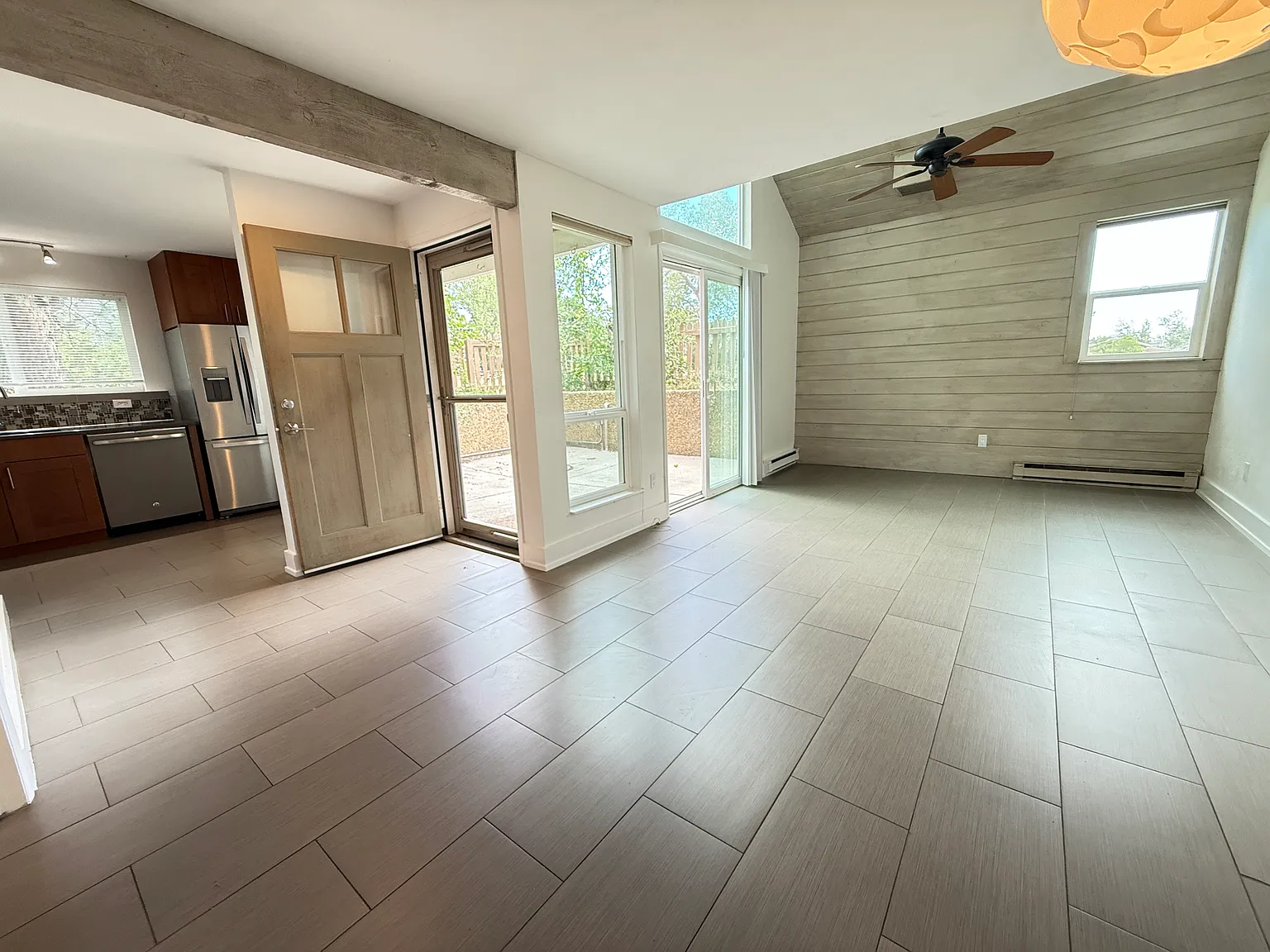 2 bed, 832 sqft, $2,395 — Photo 3