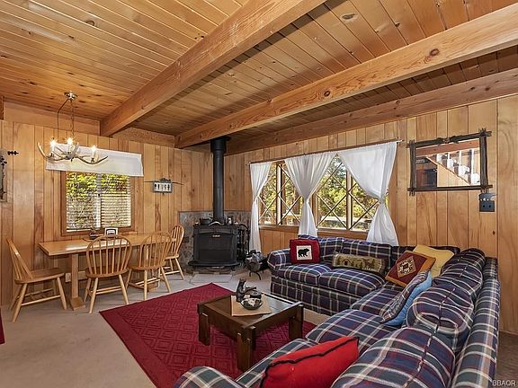 3rd image of 1364 E Big Bear Blvd