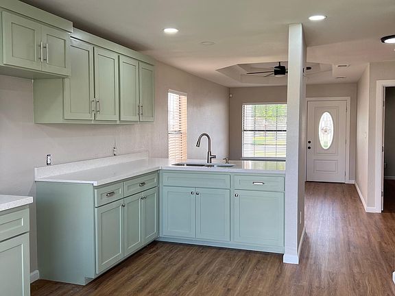 3rd image of 3023 S Buckingham Ct APT B