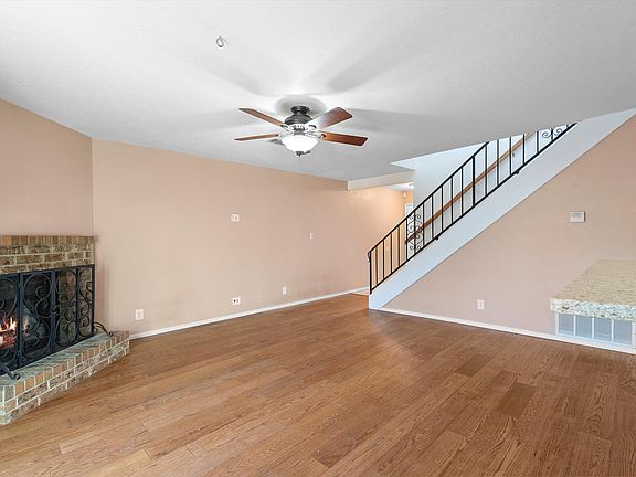 4th image of 12032 Copper Ave NE