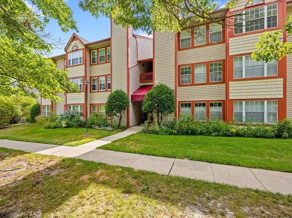 77 Trotters Ln #503, Galloway, NJ 08205