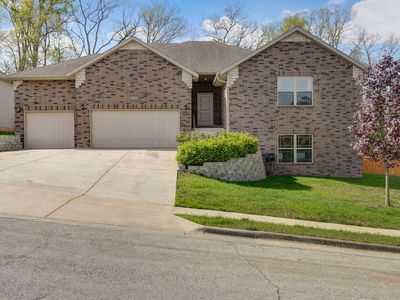 1310 W Millpond Drive, Ozark, MO, 65721