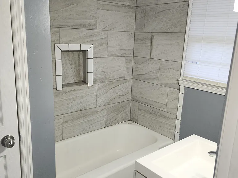 209 Upson Ave — Photo 6