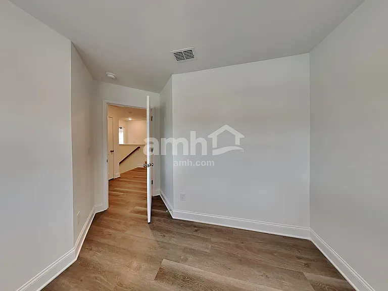 1344 Soapstone Rd — Photo 9