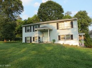 3128 Vineyard Rd, Falling Waters, WV 25419