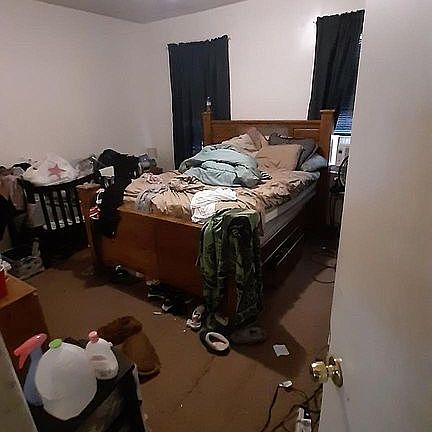 4th image of 6126 Glenmore Ave