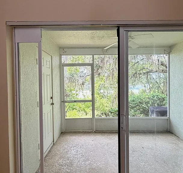 2912 Woodlands Park Ct — Photo 13
