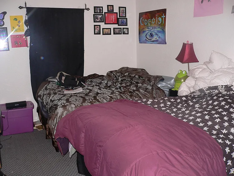 Example 2 queen beds. Twin/ full beds are more common