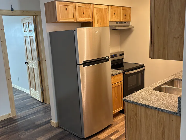 405 Short St — Photo 3