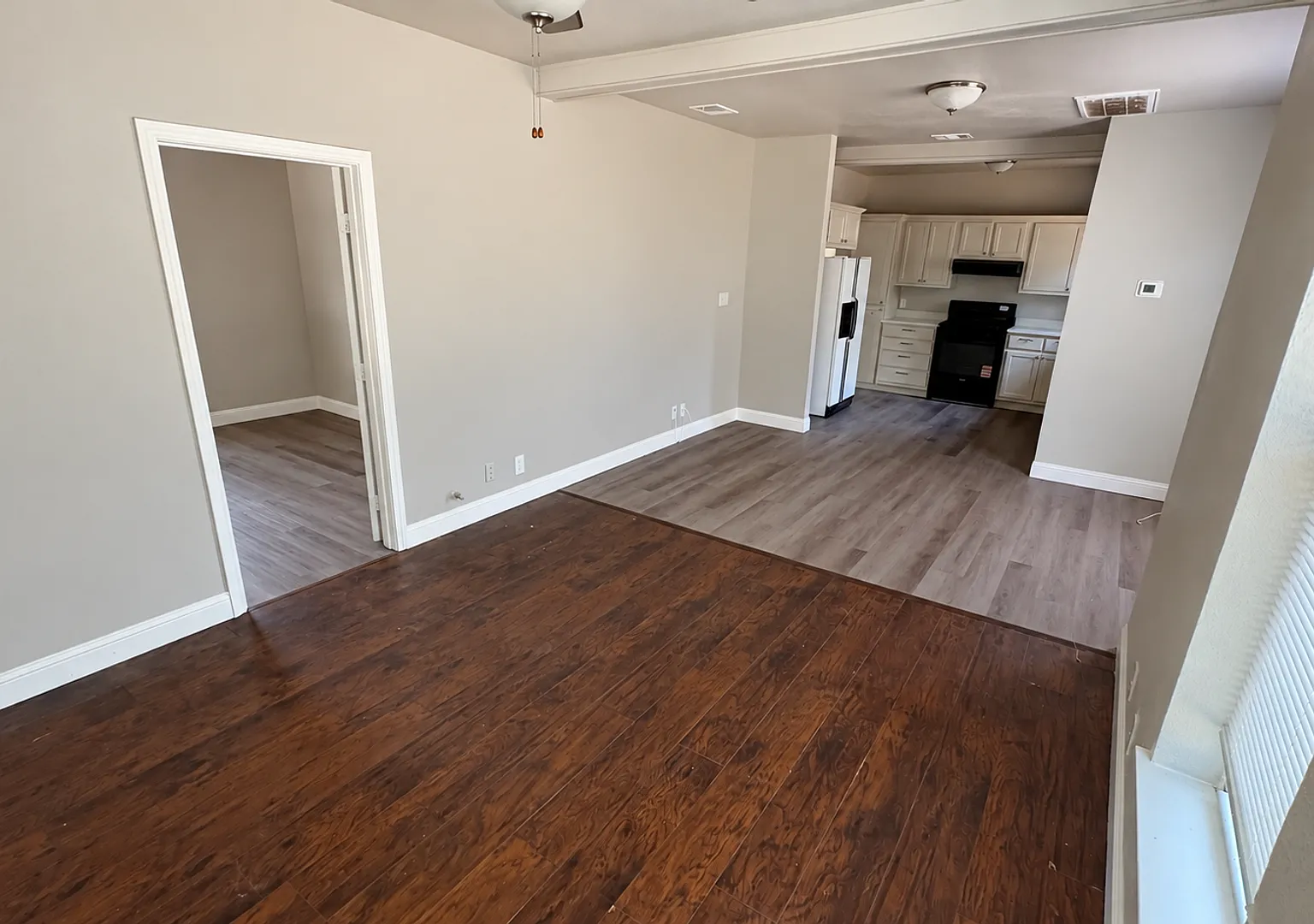 1115 Walworth — Photo 4