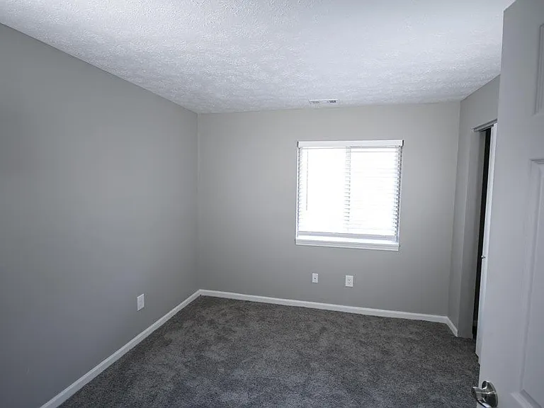 3405 Lindsay Dr — Photo 8