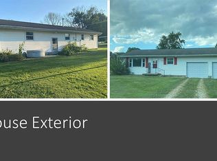 209 W N 2nd St, Strasburg, IL 62465