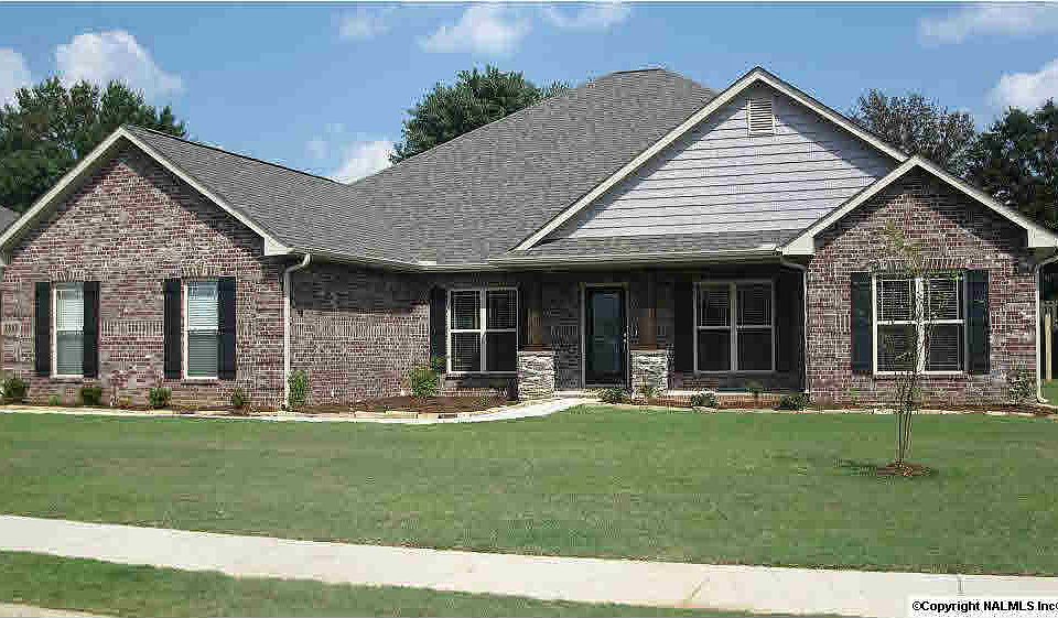 1st image of 2615 Park Hampton Dr