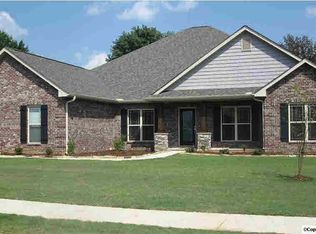2615 Park Hampton Dr, Owens Cross Roads, AL 35763