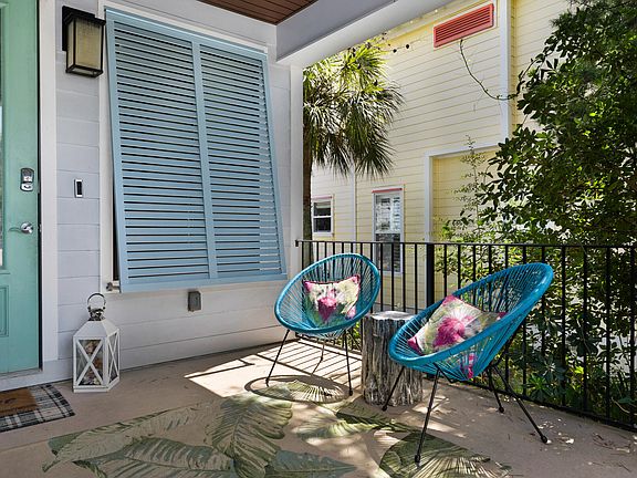 5th image of 186 Ventana Blvd